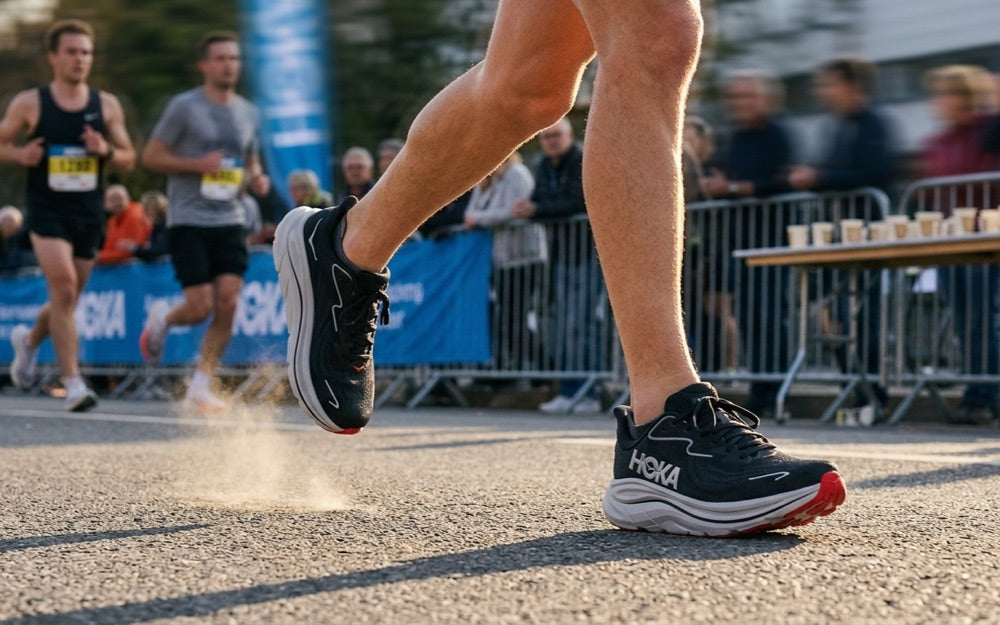 El Ideal — corredor en carrera con Hoka Clifton 10 (quiz de calzado ideal)