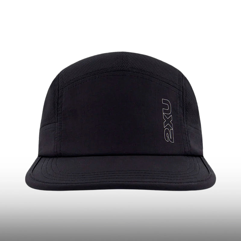 Gorra técnica 2XU Light Speed reflectiva para correr en asfalto o montaña