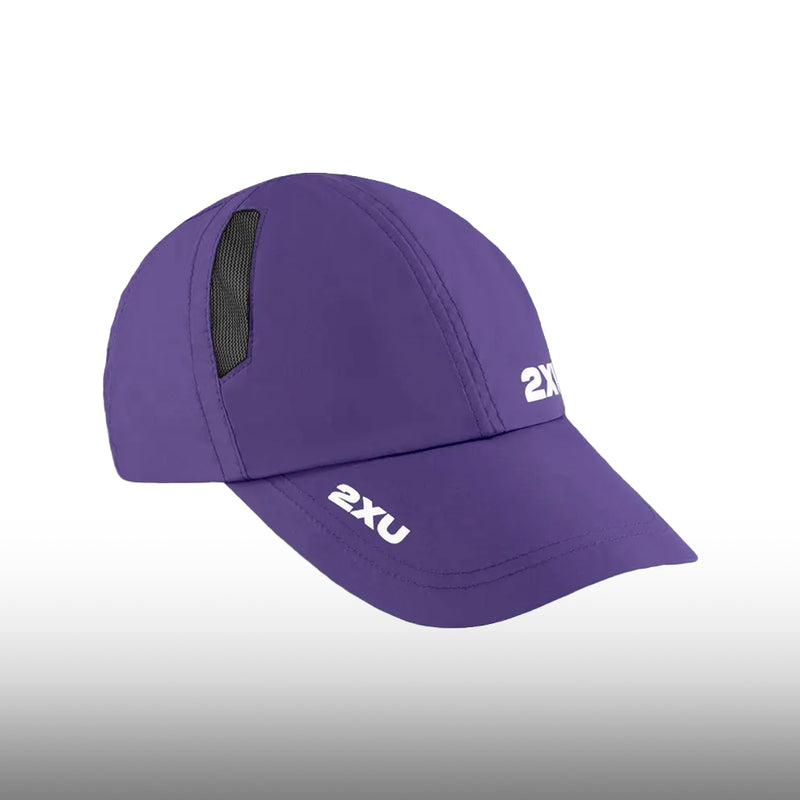 2XU Gorra Run Future Dusk White