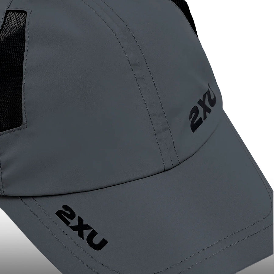 2XU Gorra Run Jupiter Black