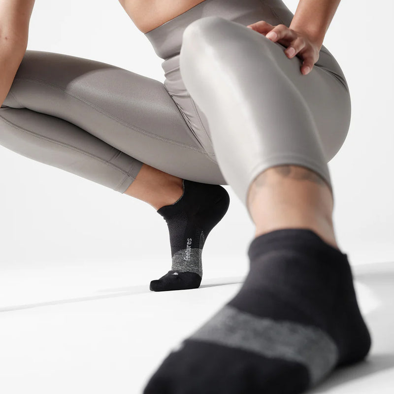 Feetures Elite Ultra Light No Show Tab Black