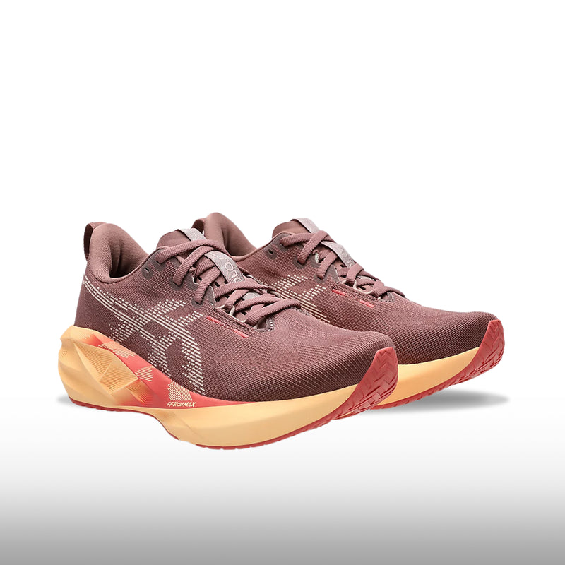 Asics Novablast 5 Mujer Rubble Red Fawn