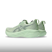 Asics Novablast 5 Mujer Whisper Green Monument Blue