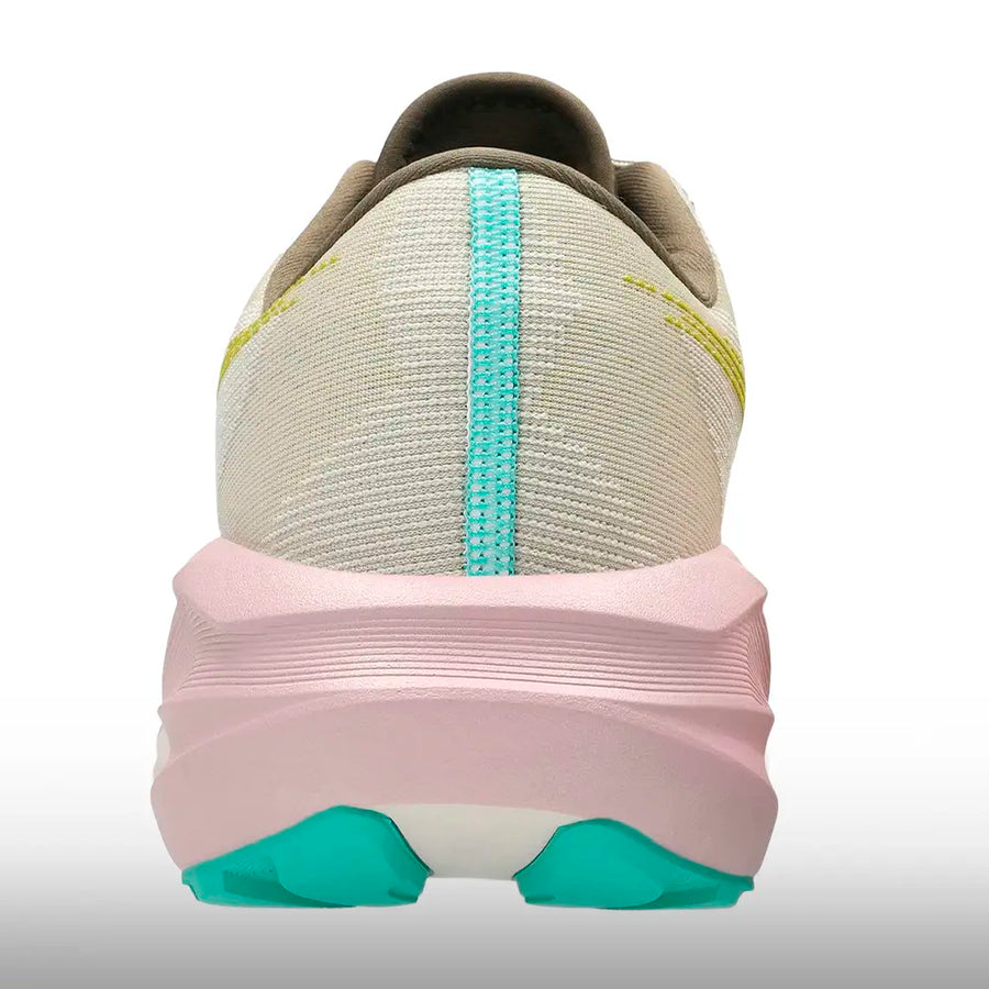 Asics Novablast 5 TR Mujer Light Dust Cacti