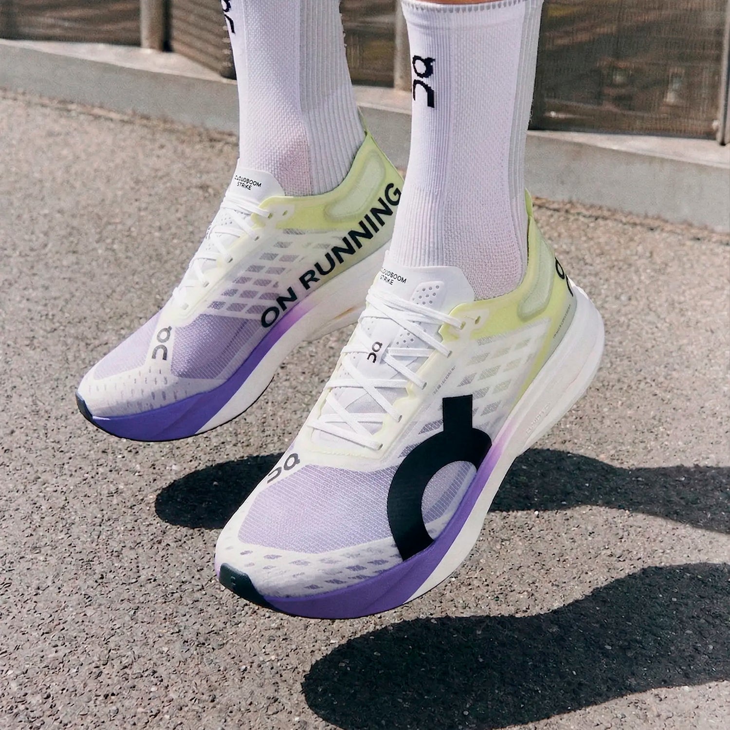 On Running Cloudboom Strike