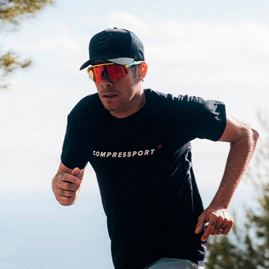 Compressport Gorra Trucker Cap Black Black Reflective
