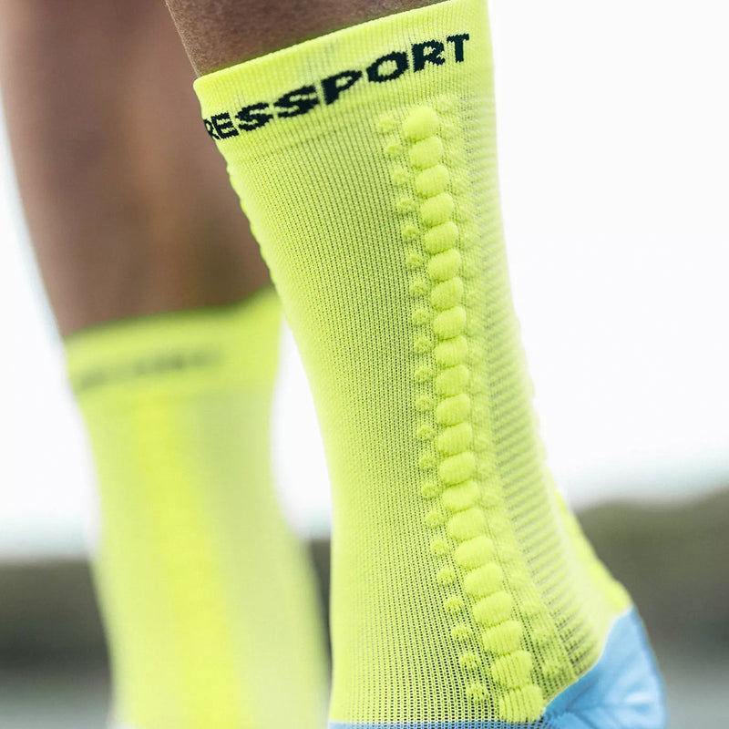 Compressport Pro Racing Socks v4.0 Bike White Safe Yellow