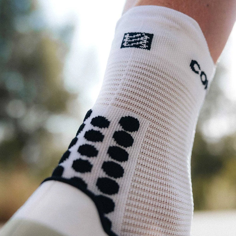 Compressport Pro Racing Socks v4.0 Run High White Black