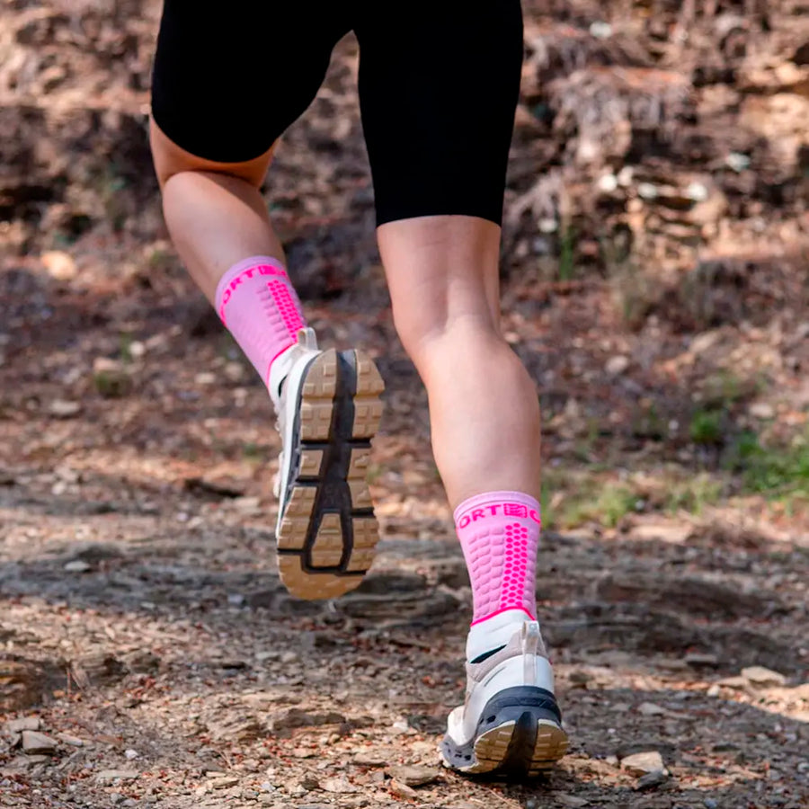 Compressport Ultra Trail Socks V2.0 Begonia Neon Pink