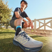 Feetures Elite Light Cushion Mini Crew Black Swell