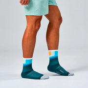 Feetures Elite Light Cushion Mini Crew Breezy Court