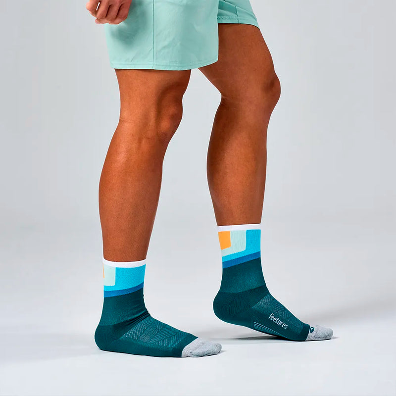 Feetures Elite Light Cushion Mini Crew Breezy Court