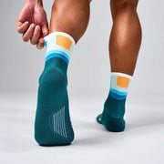 Feetures Elite Light Cushion Mini Crew Breezy Court