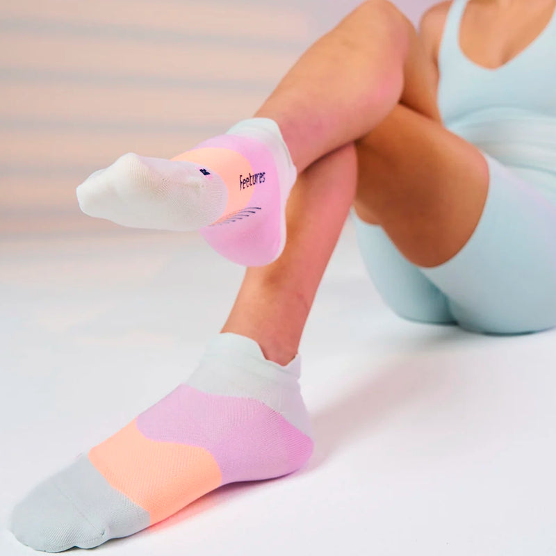 Feetures Elite Ultra Light No Show Tab Sock Crisp Mint