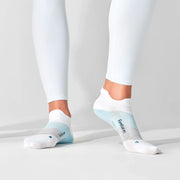 Feetures Elite Ultra Light No Show White Sky