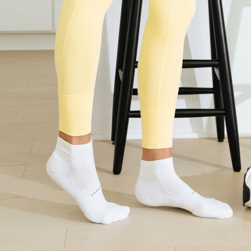 Feetures High Performance Max Cushion Quarter White