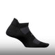 Feetures High Performance Ultra Light No Show Tab Black