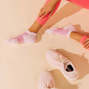 Feetures High Performance Ultra Light Tab Strawberry Milk