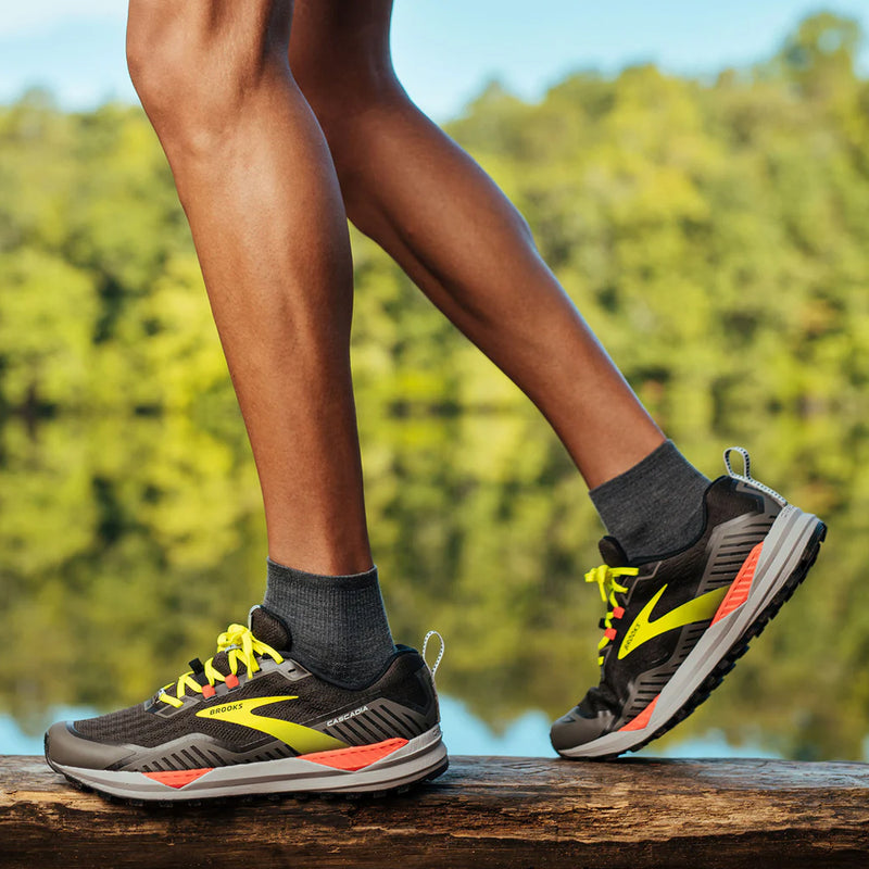 Feetures Merino 10 Max Cushion Quarter Gray