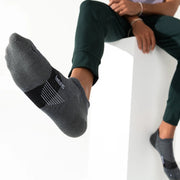 Feetures Merino 10 Ultra Light No Show Tab Gray