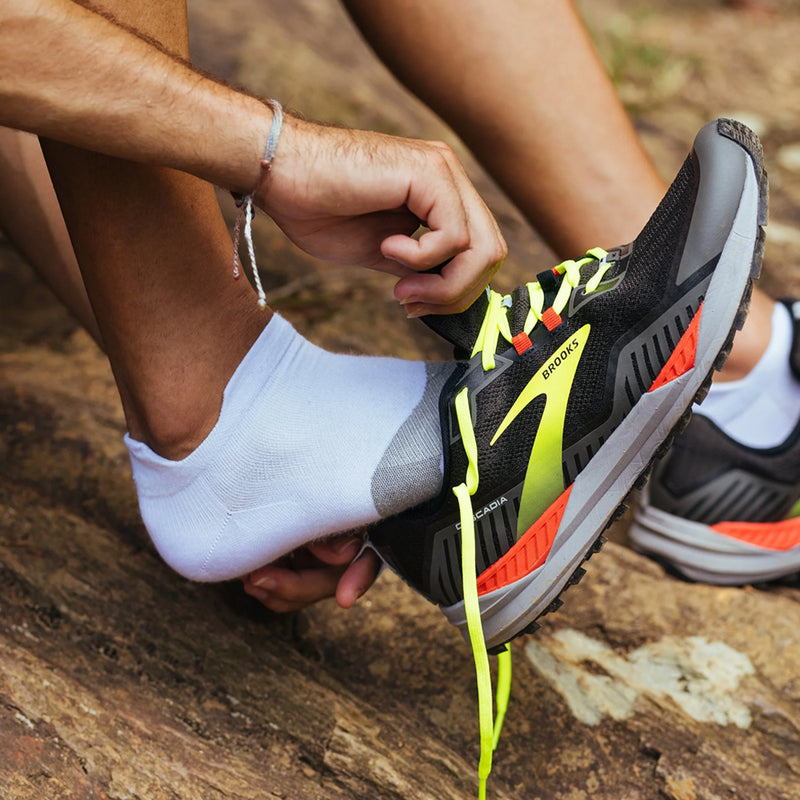 Feetures Merino 10 Ultra Light No Show Tab White