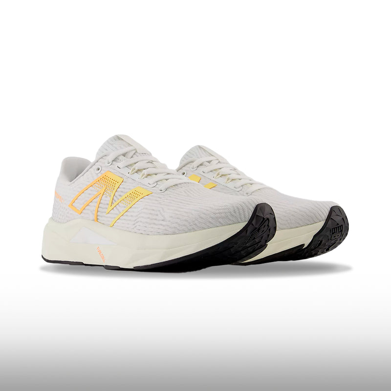 New Balance FuelCell Propel V5 Mujer White Hot Mango