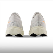 New Balance FuelCell Propel V5 Mujer White Hot Mango