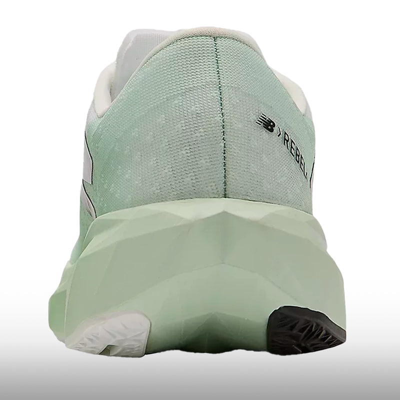 New Balance FuelCell Rebel V4 Mujer Clay Ash White