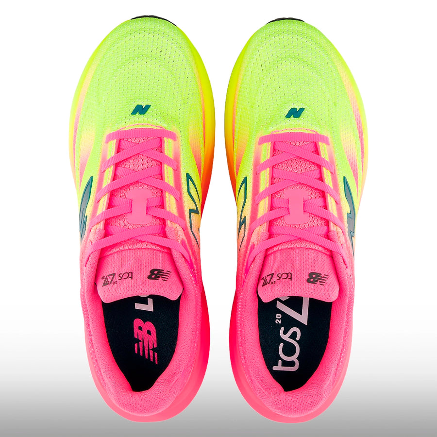 New Balance 1080 v15 TCS London Hombre Alkaline Green Pink Heat