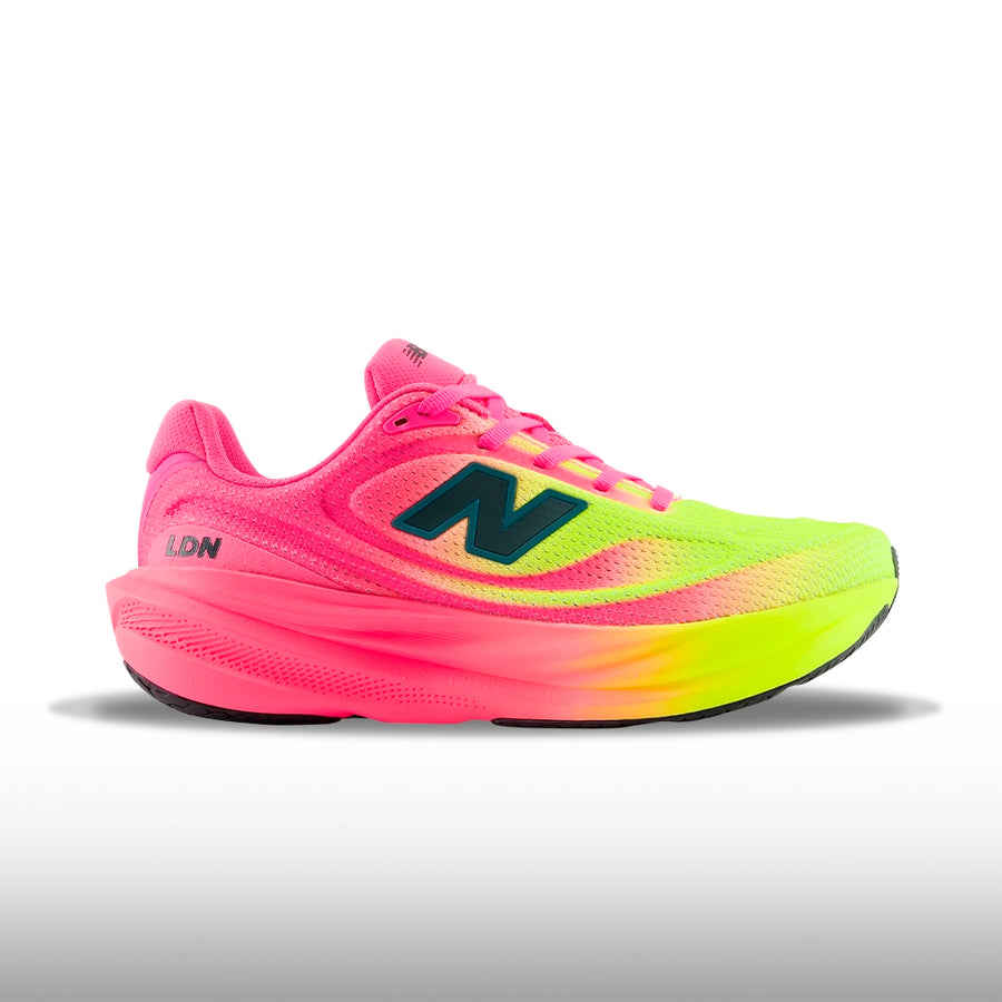 New Balance 1080 v15 TCS London Mujer Alkaline Green Pink Heat