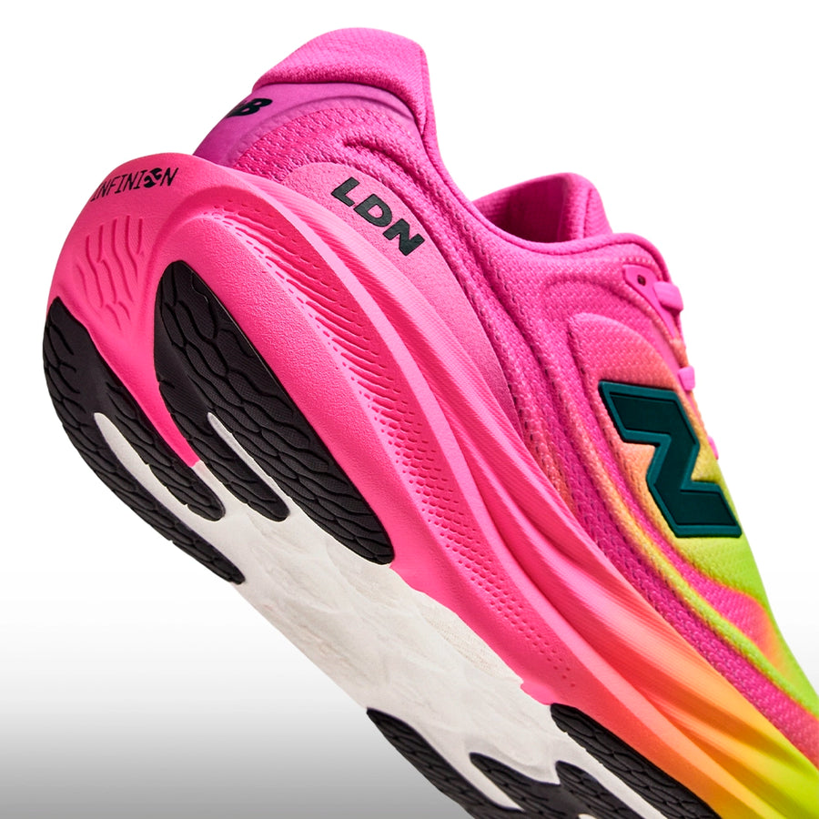 New Balance 1080 v15 TCS London Mujer Alkaline Green Pink Heat