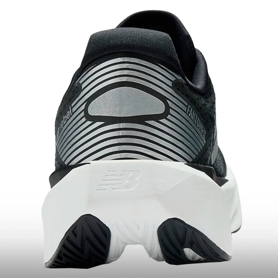 New Balance FuelCell Rebel v5 Hombre Black Silver Metallic