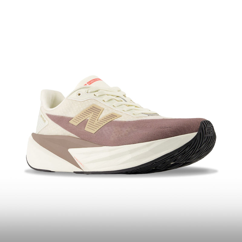 New Balance FuelCell Rebel v5 Mujer Angora Earth Shadow