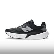 New Balance FuelCell Rebel v5 Mujer Black White Silver Metallic