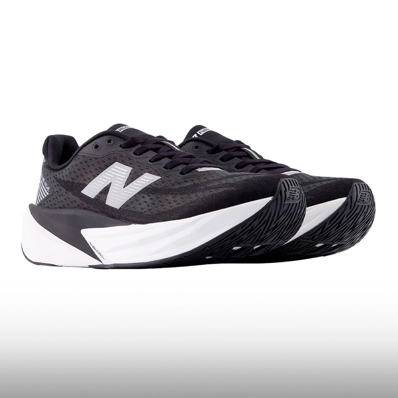 New Balance FuelCell Rebel v5 Mujer Black White Silver Metallic