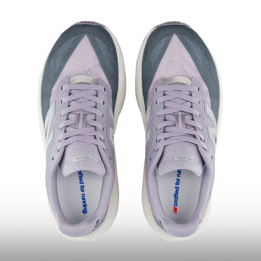 New Balance FuelCell Rebel v5 Mujer Digital Mist Magnet