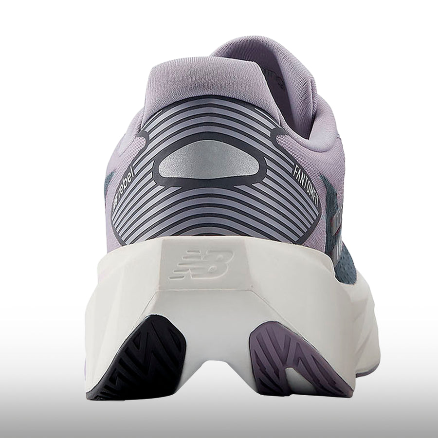 New Balance FuelCell Rebel v5 Mujer Digital Mist Magnet