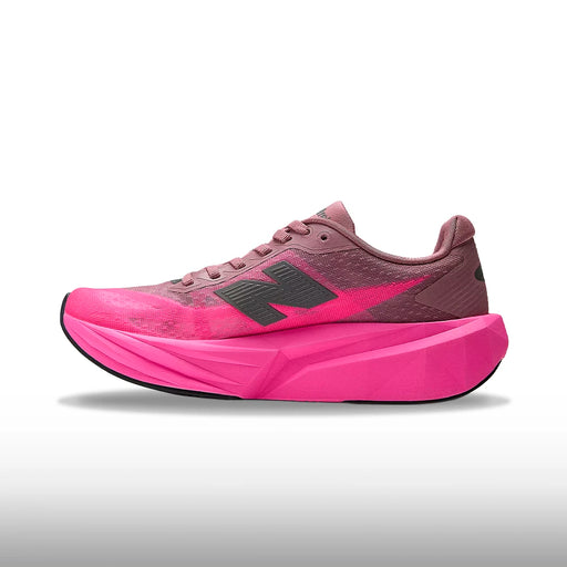 New Balance FuelCell Rebel v5 Mujer Pink Heat Rosewood