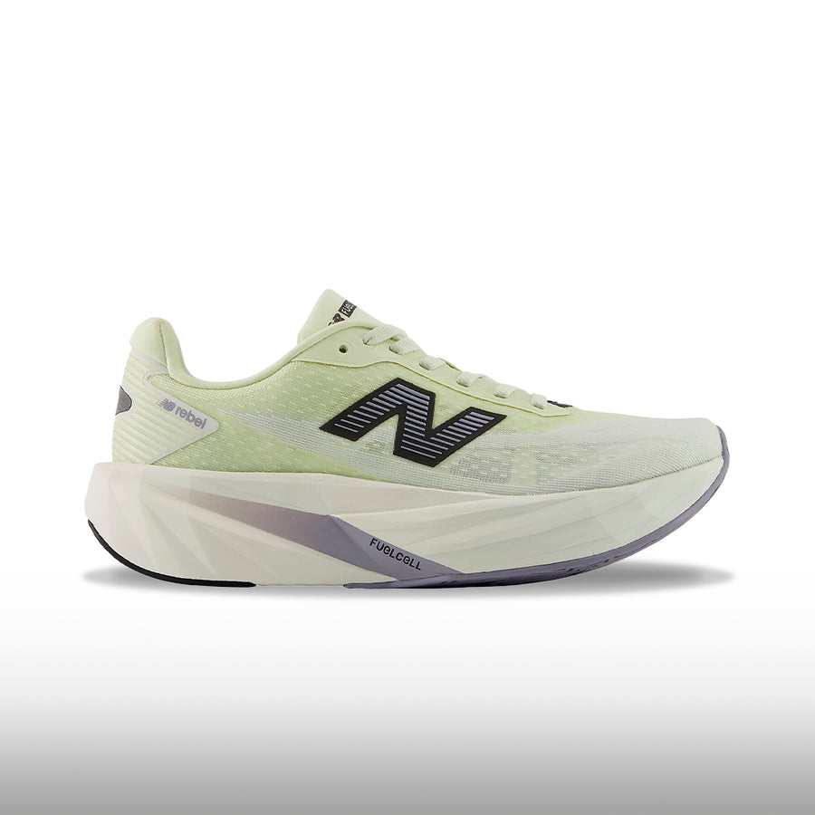New Balance FuelCell Rebel v5 Mujer Pistachio Butter Sea Salt