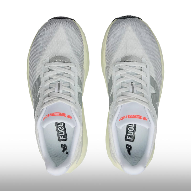 New Balance FuelCell Rebel v5 Mujer Raincloud White