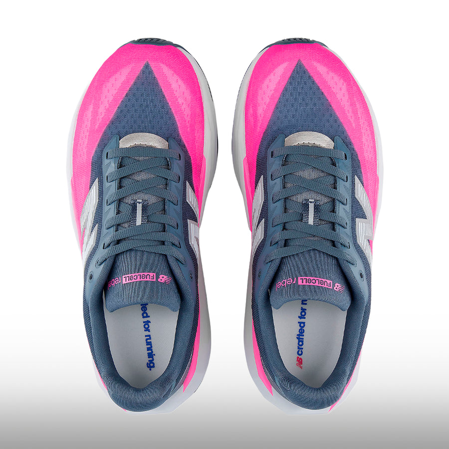 New Balance FuelCell Rebel v5 Mujer Shadow Blue Pink Heat