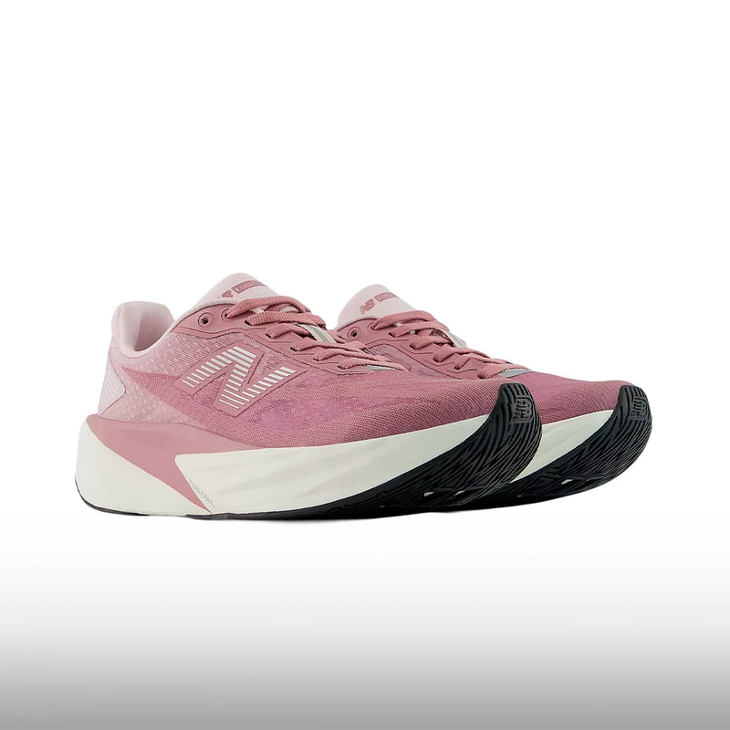 New Balance FuelCell Rebel v5 Mujer Stone Pink Rosewood