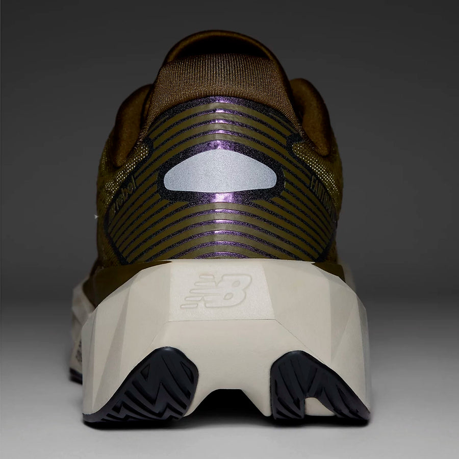 New Balance FuelCell Rebel v5 Mujer Woodland Shipyard