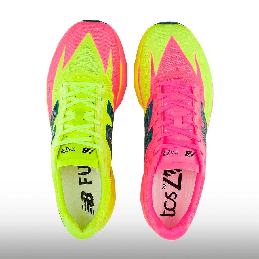New Balance FuelCell SuperComp Elite v5 London Mujer Alkaline Green Pink Heat