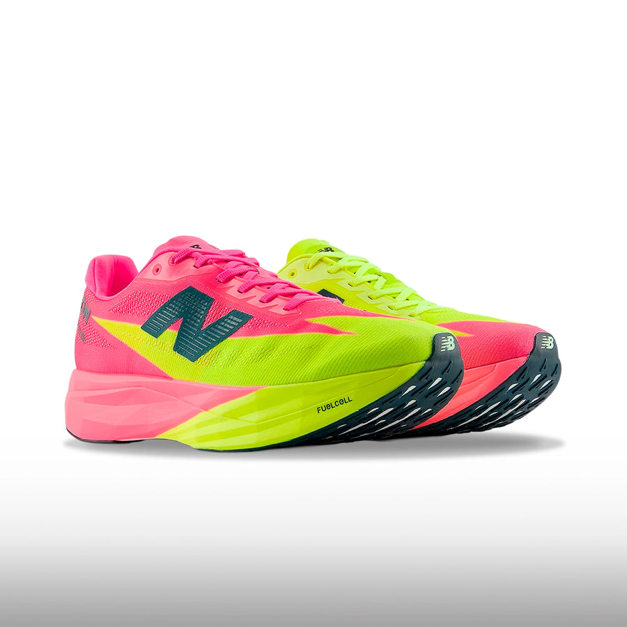 New Balance FuelCell SuperComp Elite v5 London Mujer Alkaline Green Pink Heat