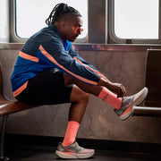 New Balance TCS NYC Marathon FuelCell Rebel v5 Hombre Grapefruit Grey Matter