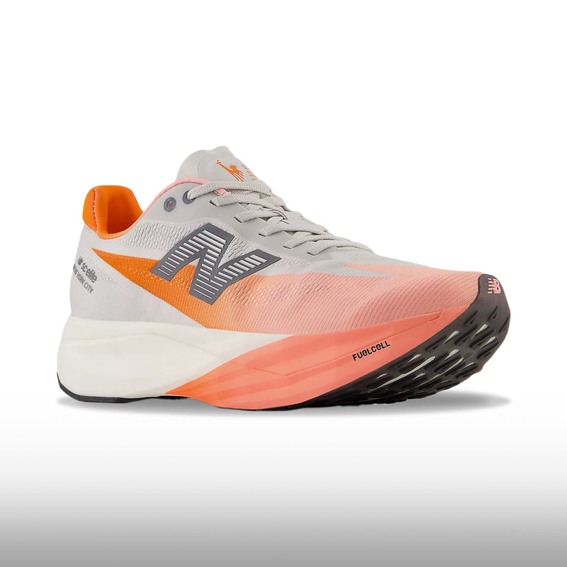 New Balance TCS NYC Marathon FuelCell SuperComp Elite v5 Mujer Grapefruit Grey Matter