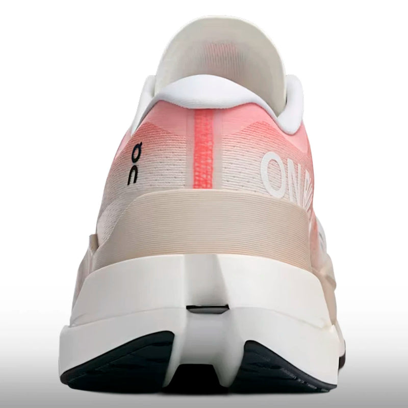 On Running Cloudboom Max Hombre White Pearl