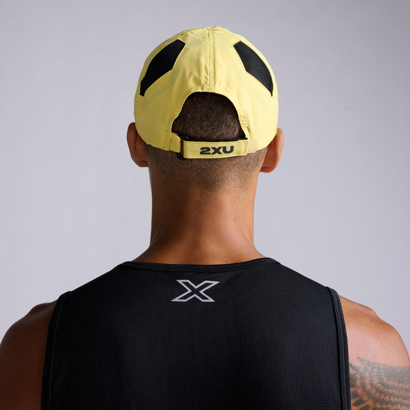 2XU Gorra Run Pixel Lemon