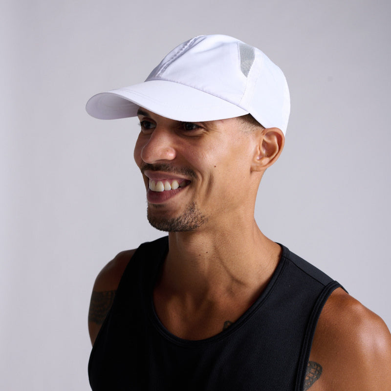 2XU Gorra Run Broche White